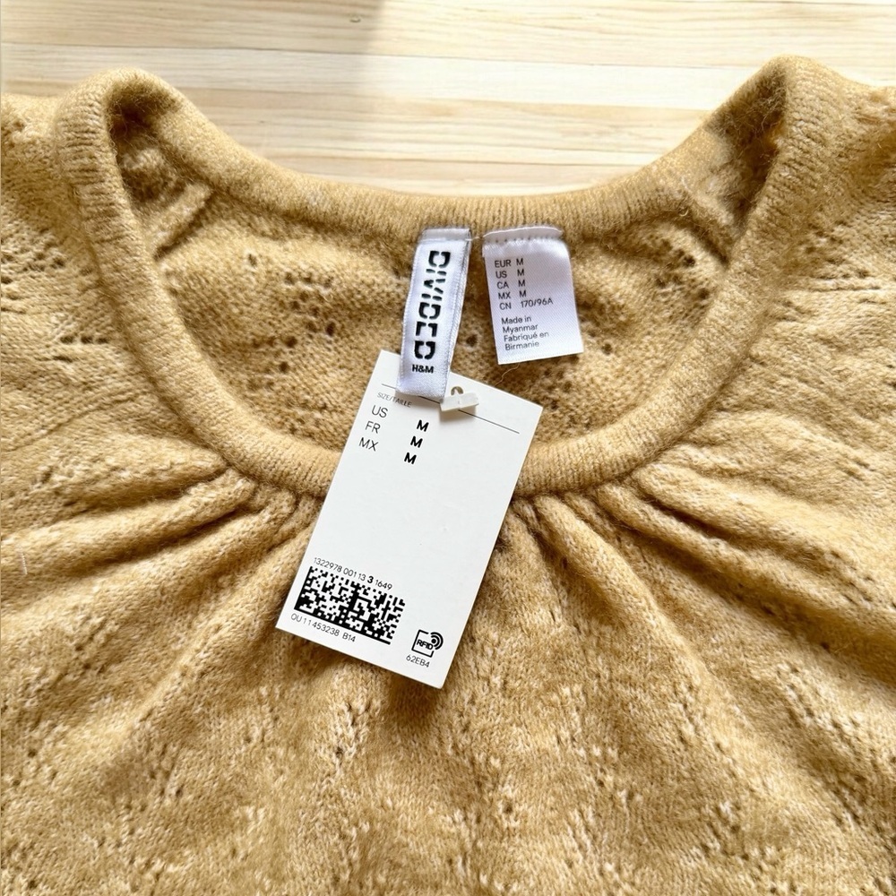 NEW H&M Pointelle-Knit Peplum Top Beige Size Medium - Picture 11 of 11
